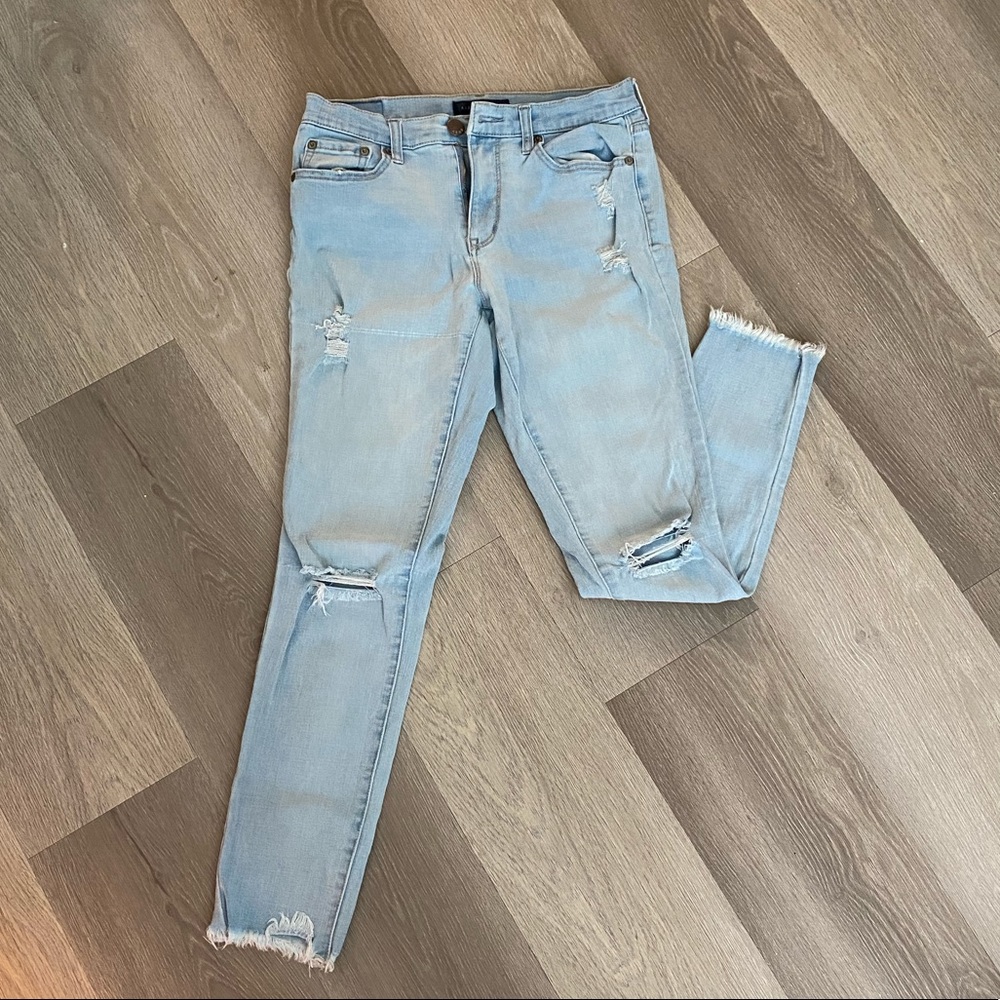 High Rise Size 6 Aeropostale Skinny Jeans